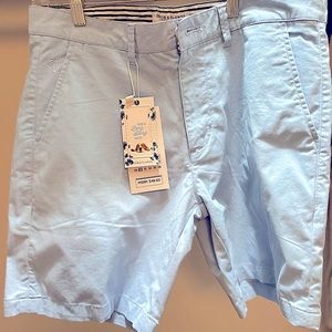 Brand New Men’s Denim & Flower size 30 shorts.